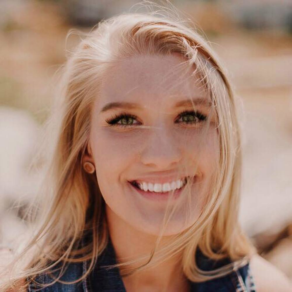 Meet your Posher, Allysa